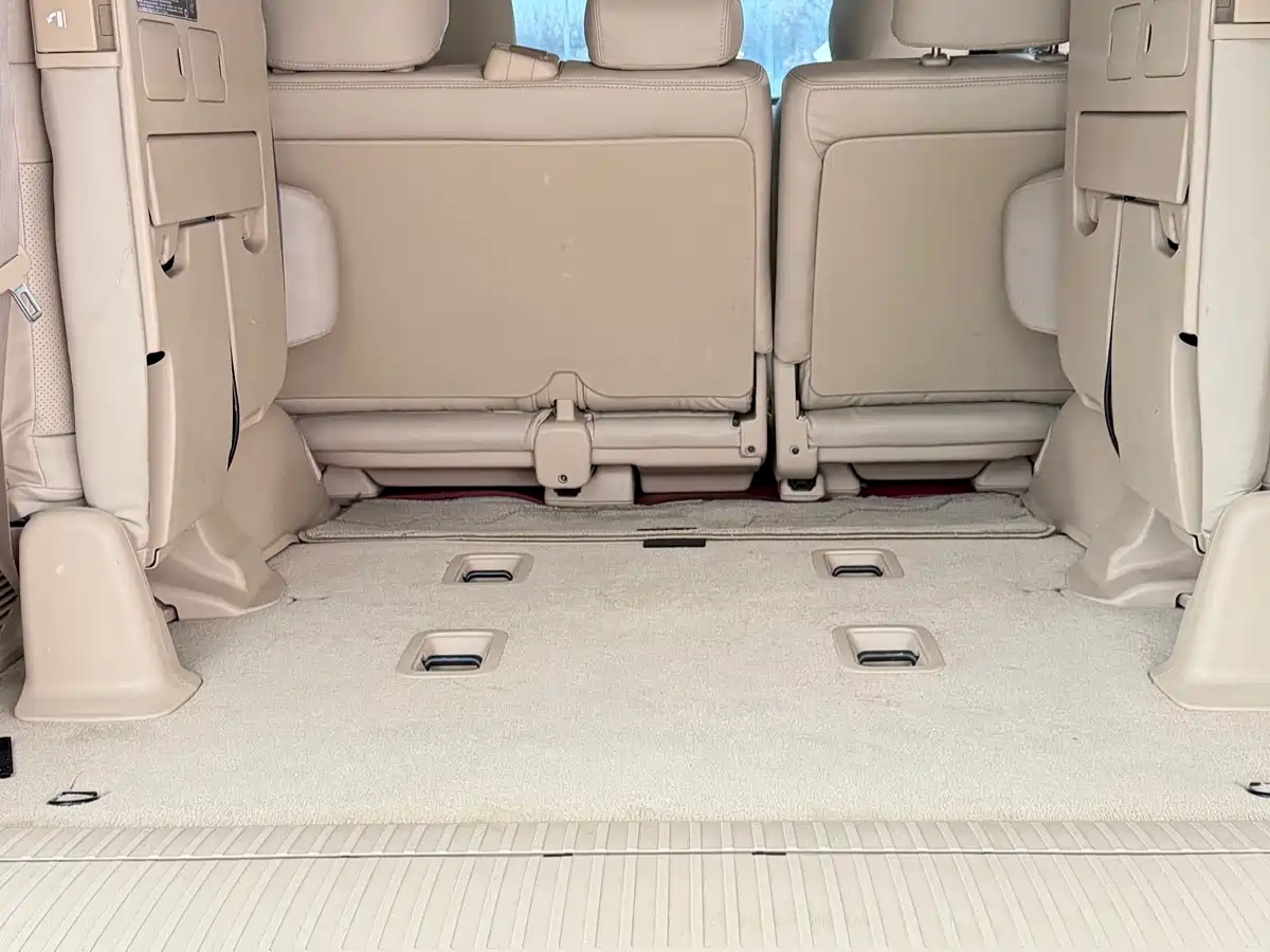 Toyota Land Cruiser 2012 4.0L Automatic VX фото 9