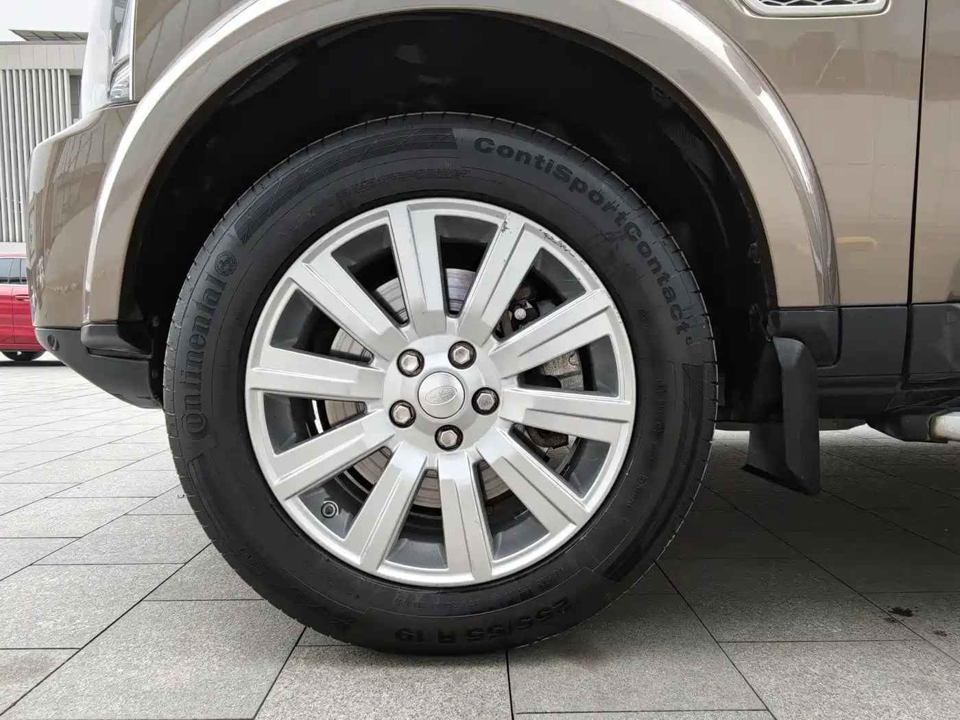 Land Rover Discovery 2015 3.0 SDV6 HSE Diesel фото 4