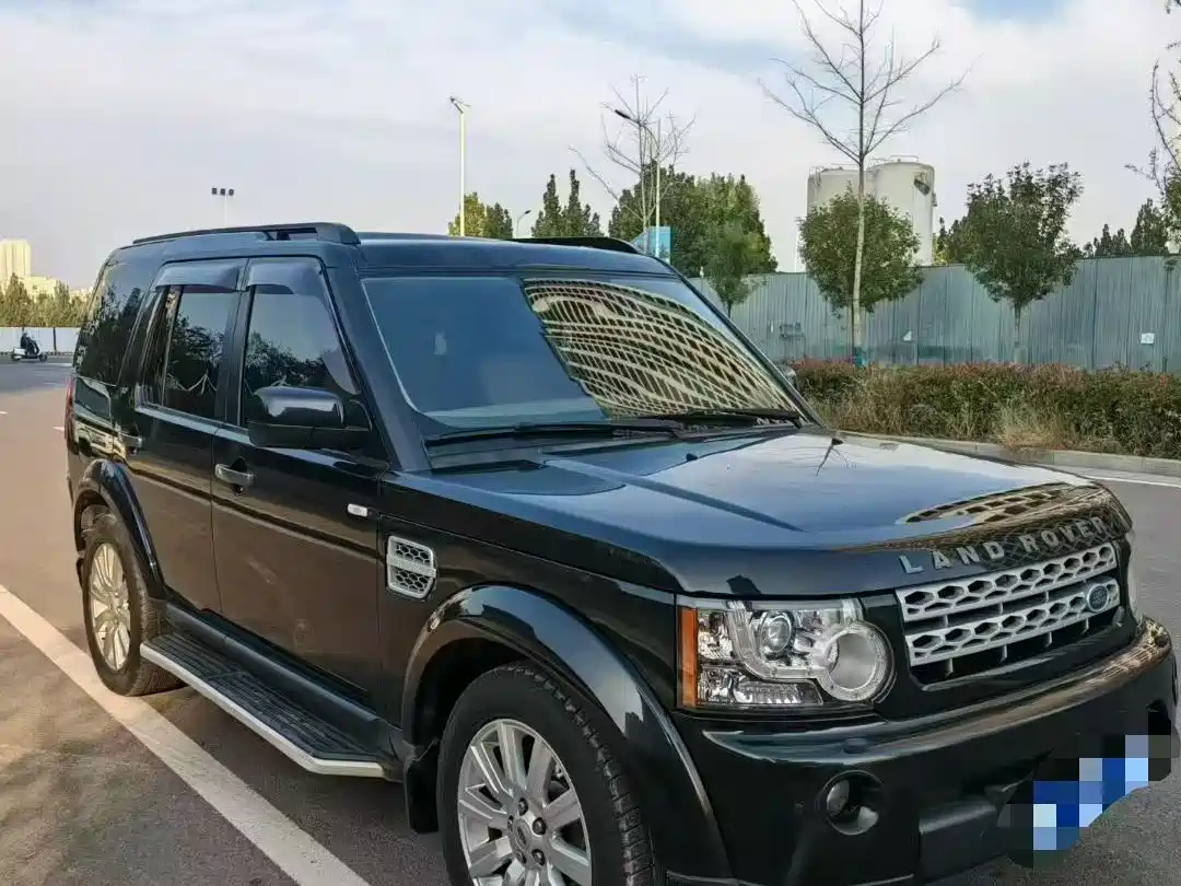 Land Rover Discovery 2013 3.0 SDV6 HSE Diesel фото 3