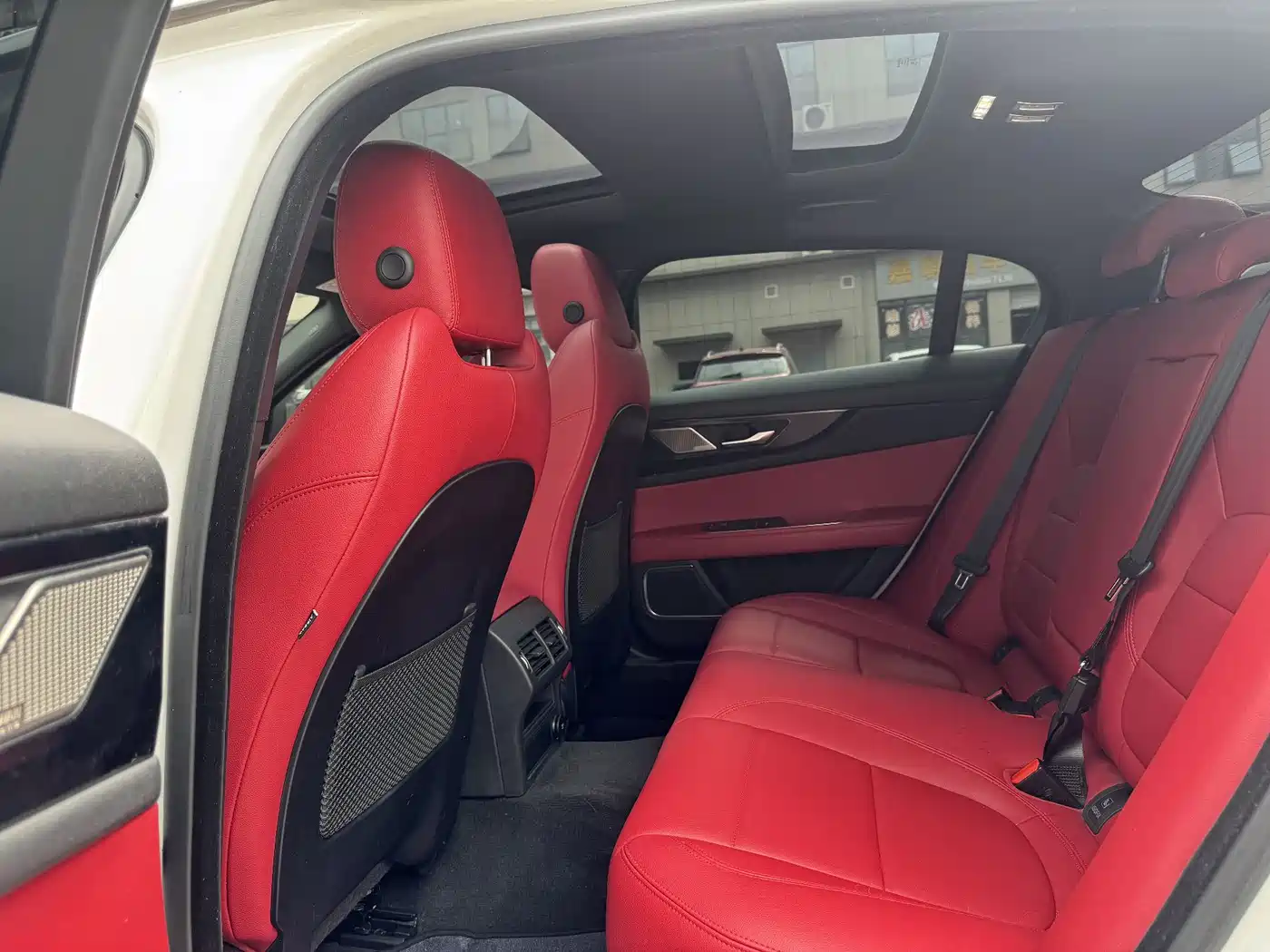 Jaguar XEL 2020 2.0T 200PS R-DYNAMIC S Progressive Sport Edition фото 11