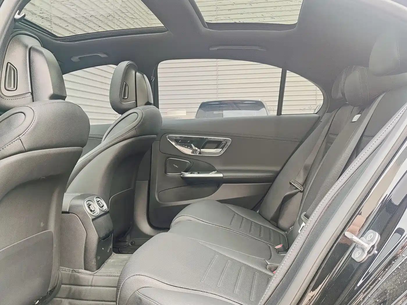 Mercedes-Benz C-Class 2025 C 260 L Sport Edition фото 16