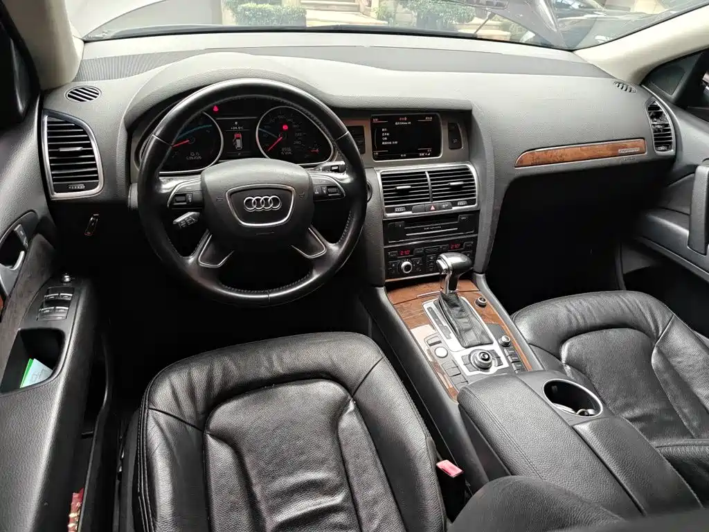 Photo 13 - Audi Q7