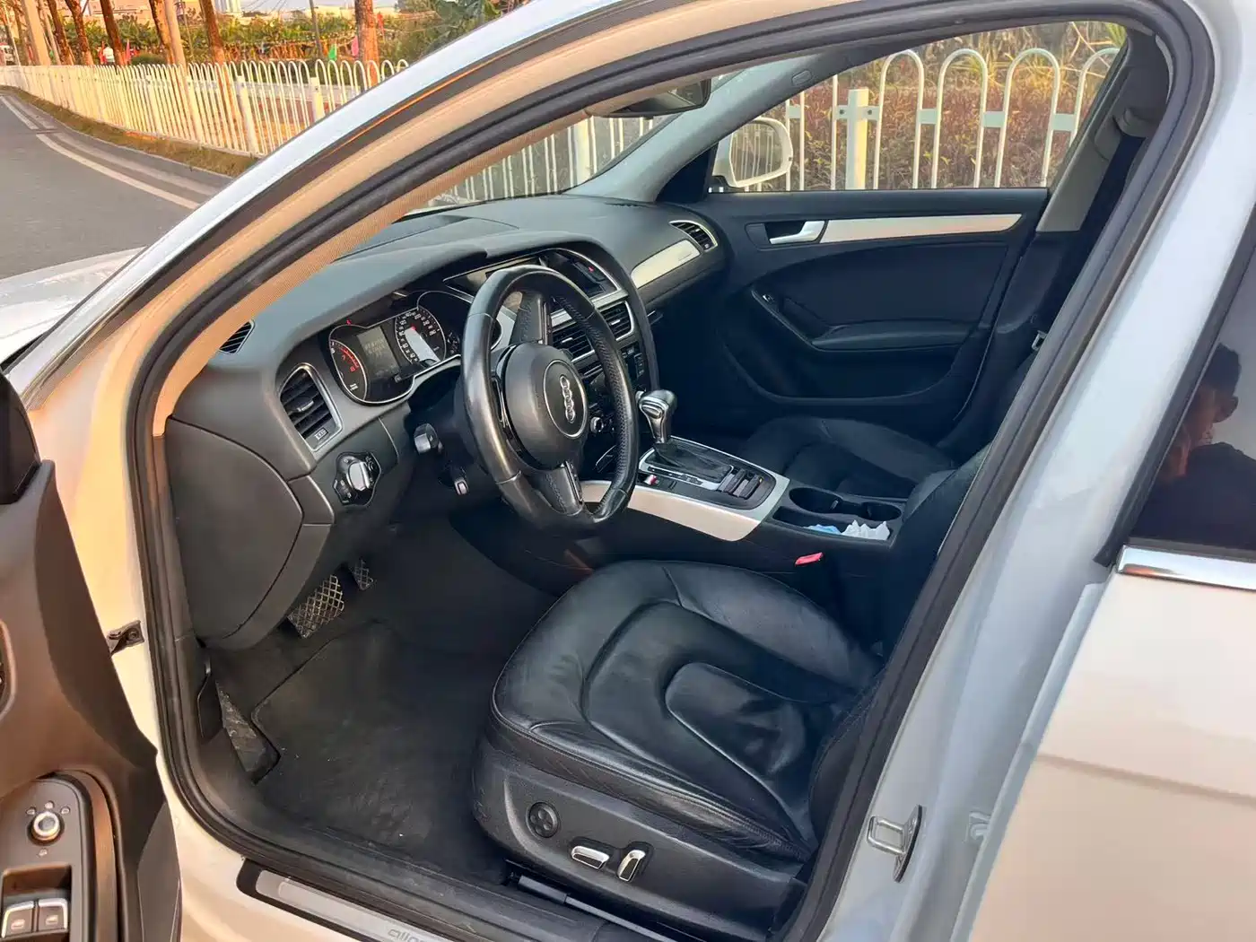 Audi A4 (Import) 2014 40 TFSI allroad quattro фото 14