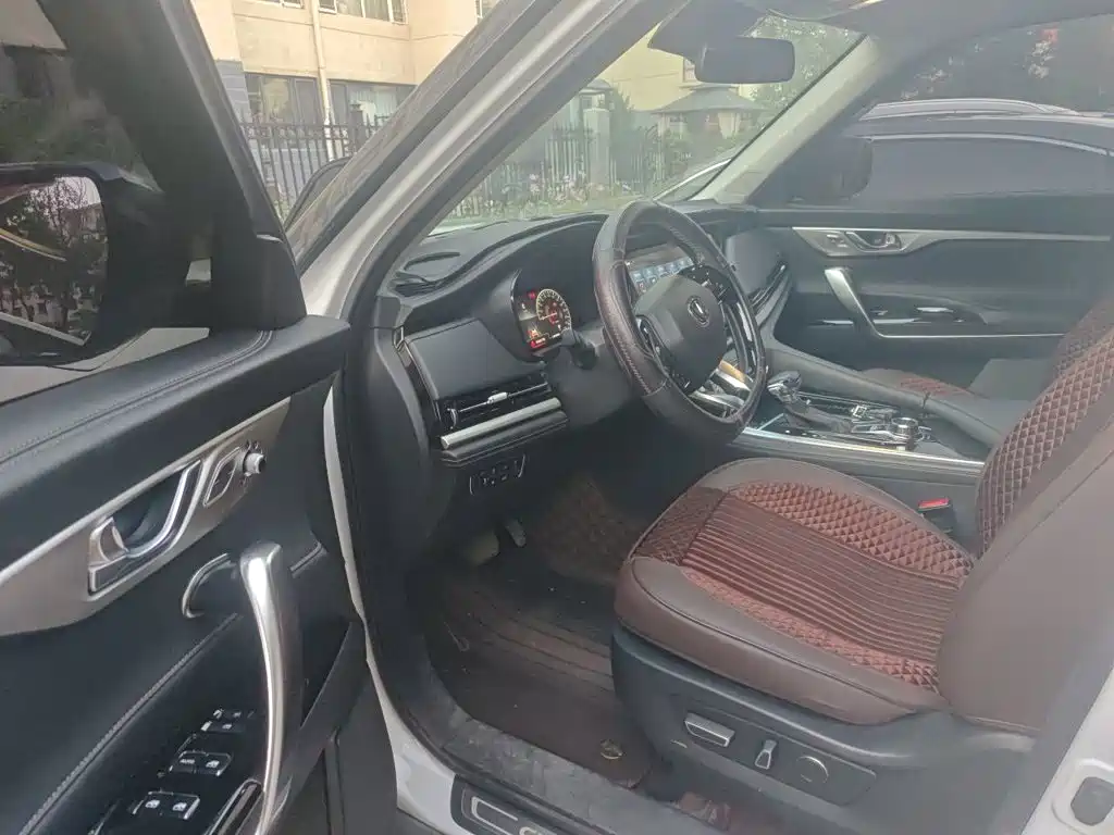 Changan CS95 2019 2019 2.0T 4WD Luxury Model