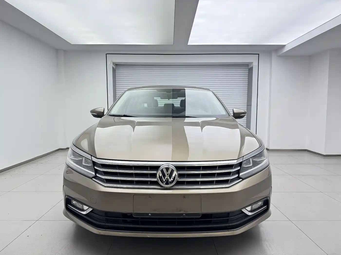 Volkswagen Passat 2017 330TSI DSG Prestige фото 2