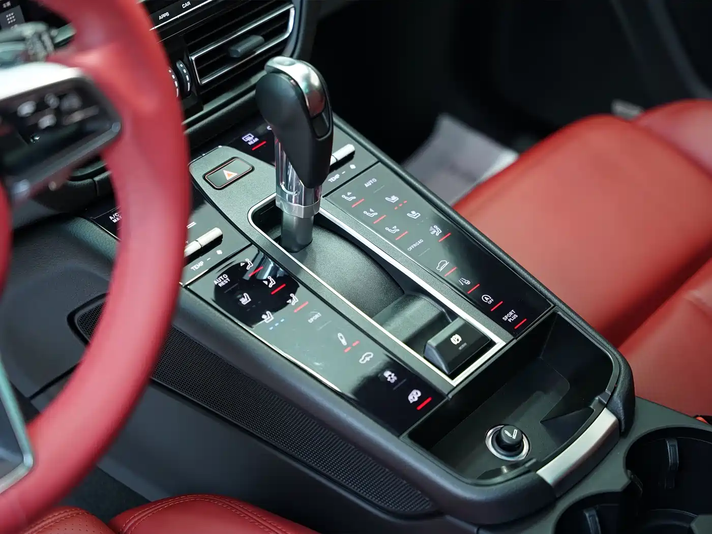 Porsche Macan 2020 Macan 2.0T фото 18