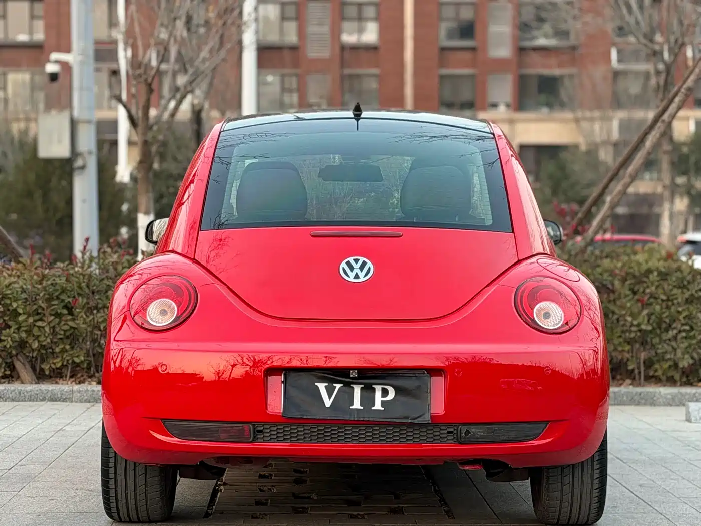 Volkswagen Beetle 2010 Model 2.0 BlackOrange Luxury Edition фото 5