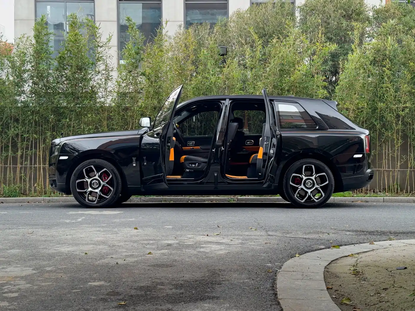 ROLLS-ROYCE CULLINAN