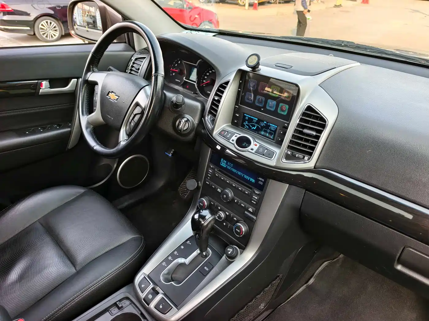 Chevrolet Captiva 2015 2.4L AWD Flagship 7-Seater фото 21