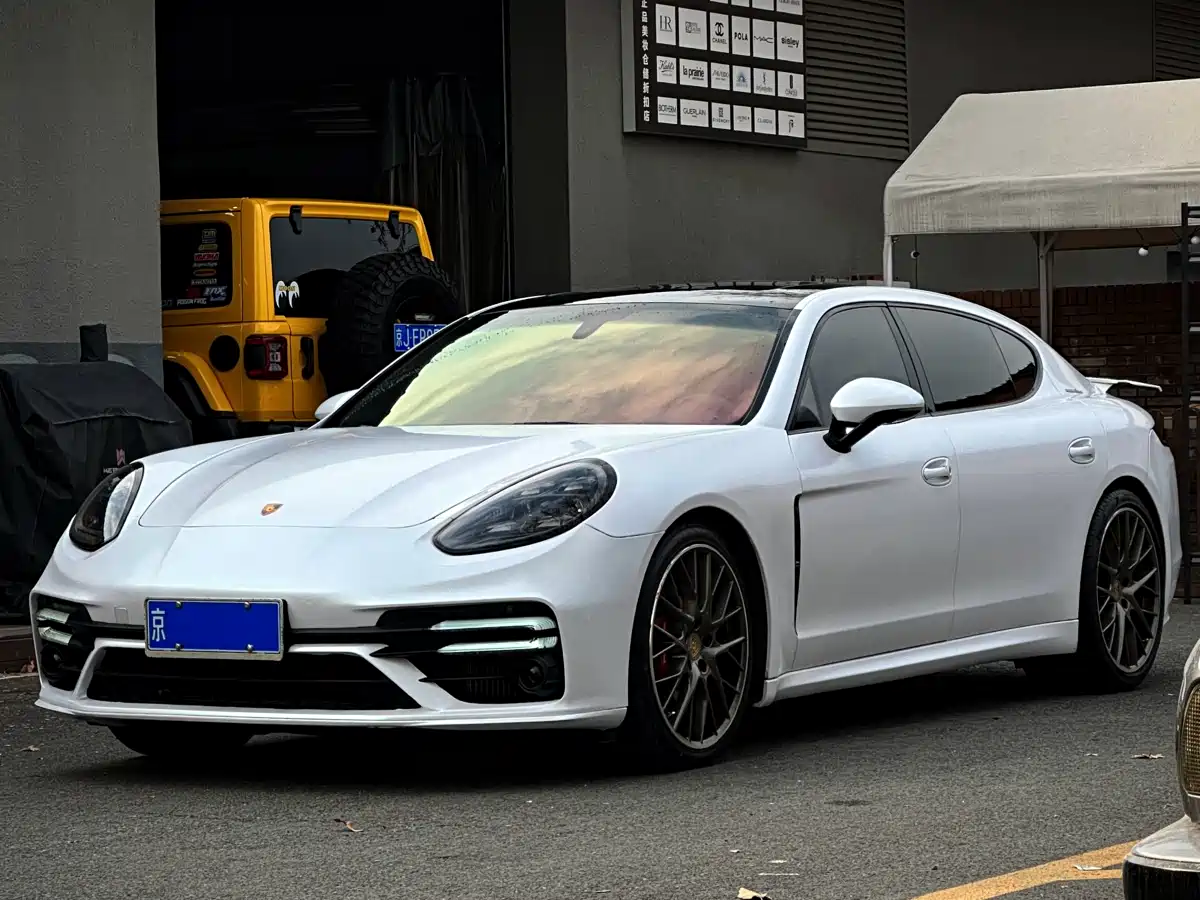 Porsche Panamera 2014 Panamera 4 Executive 3.0T