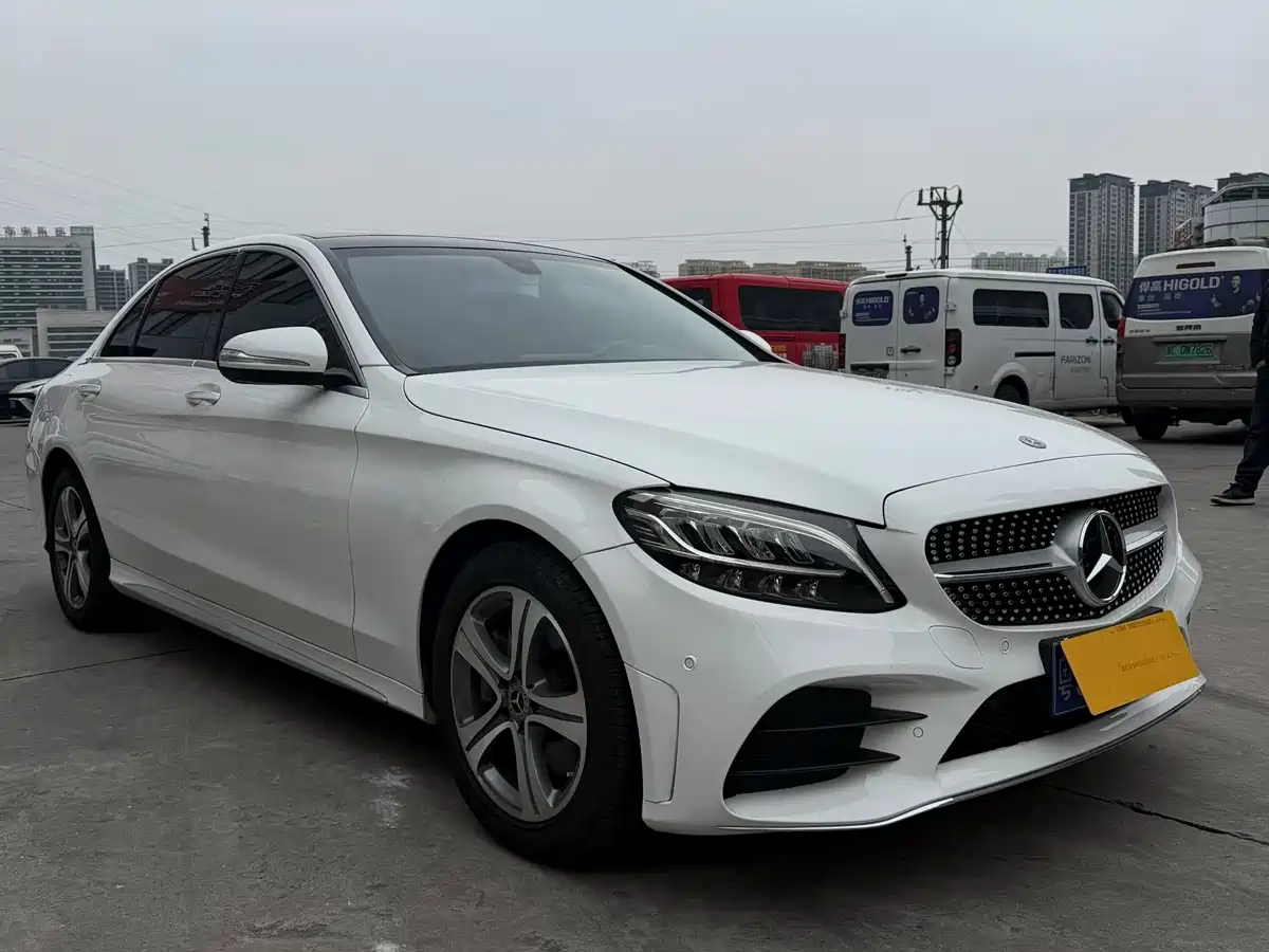 Mercedes-Benz C-Class 2020 C 260 L Sport фото 3