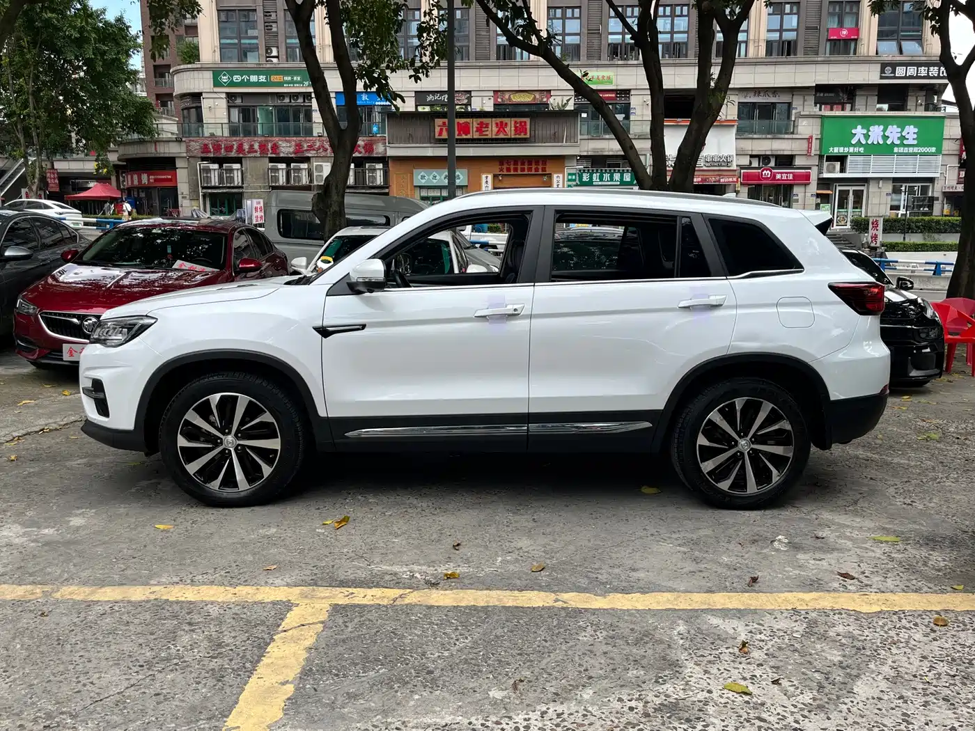 Фото 4 - Changan CS75