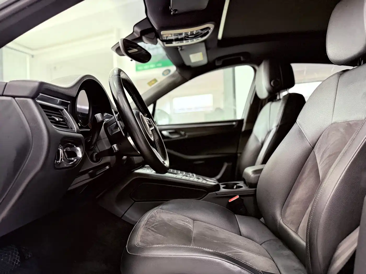 Porsche Macan 2014 Macan 2.0T фото 8