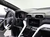 Фото 15 - Lamborghini Urus