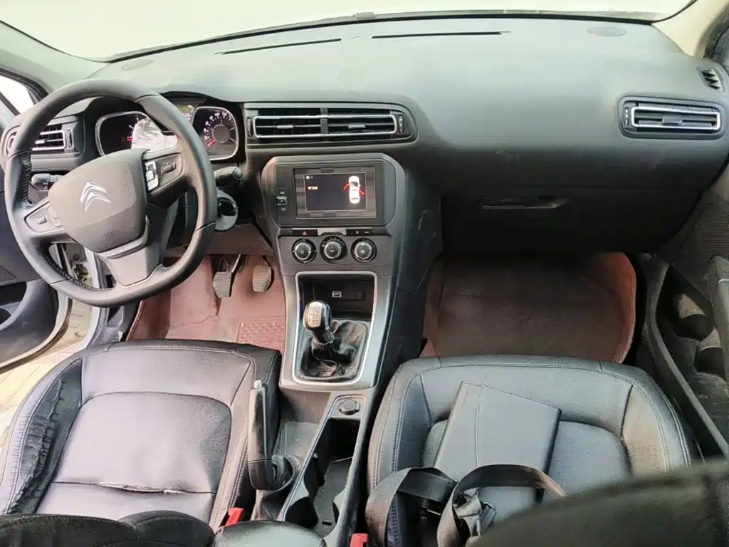 Фото 11 - Citroën C4 C-Quatre