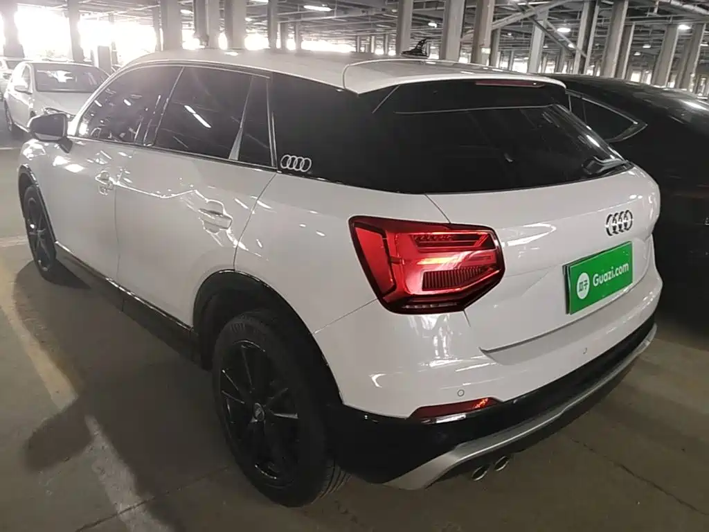 Audi Q2L 2019 2018 35 TFSI Launch Exclusive Edition China VI