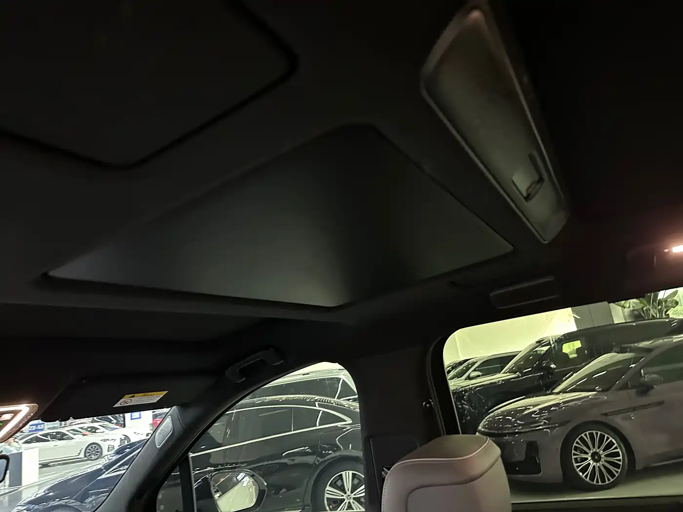 NIO ES8 2026 2025 Model 6-Seat Executive Luxury Edition