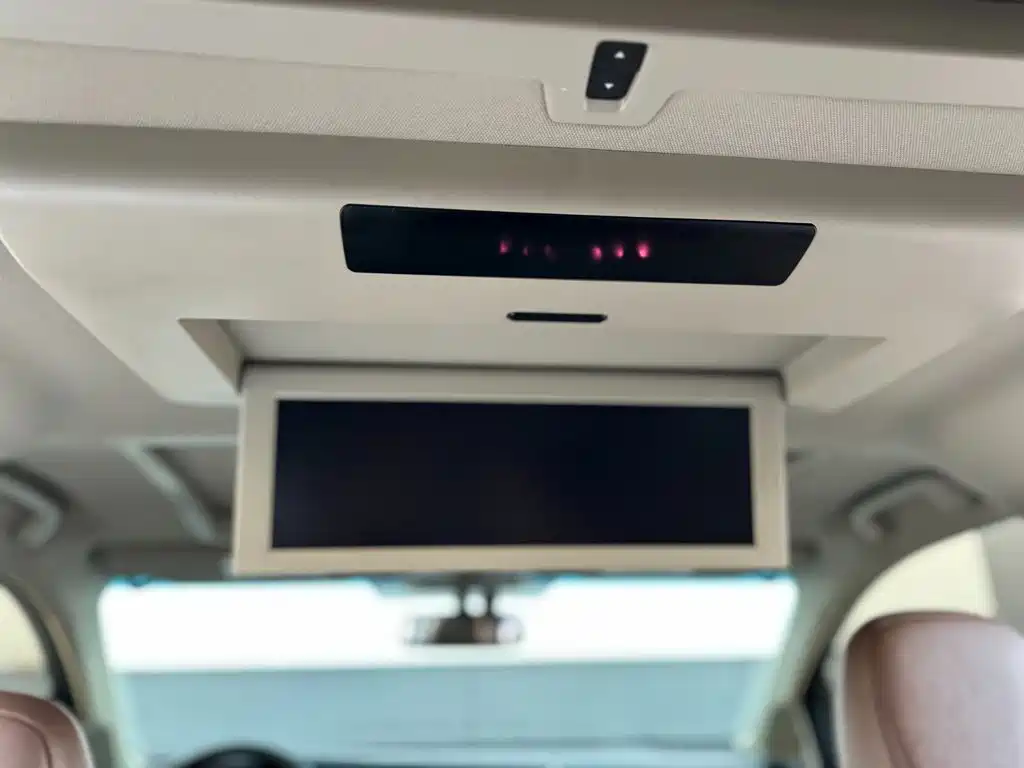 صورة 28 - Toyota Sienna