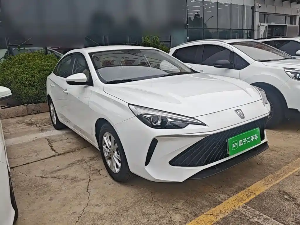 Roewe i5 2025 2023 1.5L Manual Comfort Edition