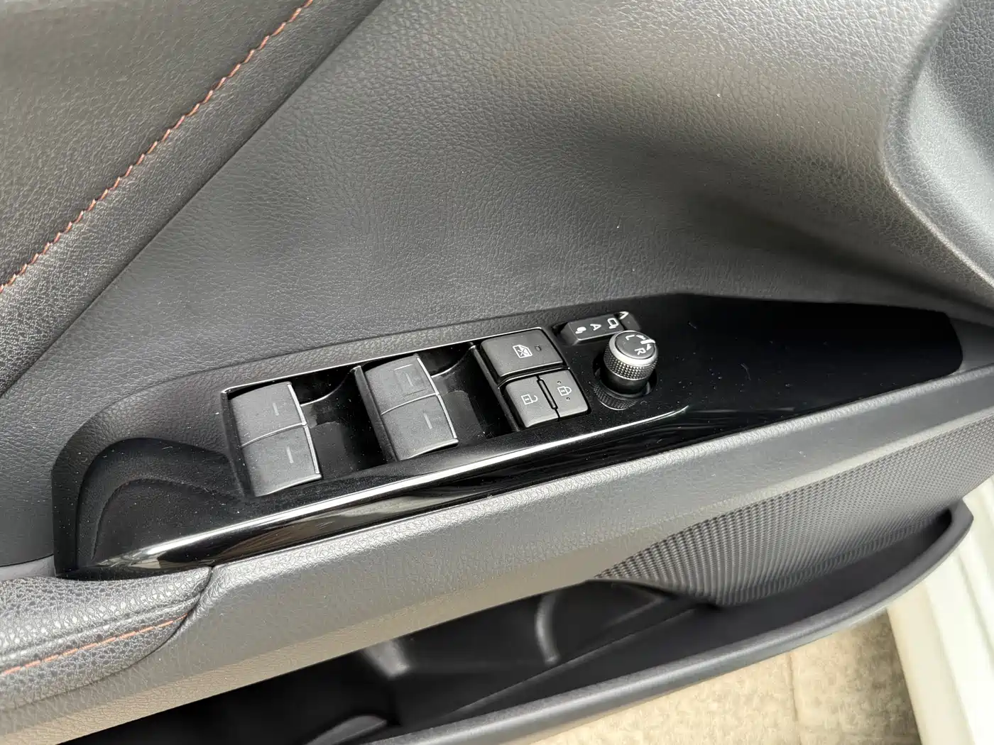 Toyota Camry 2021 2.5G Luxury Edition фото 18