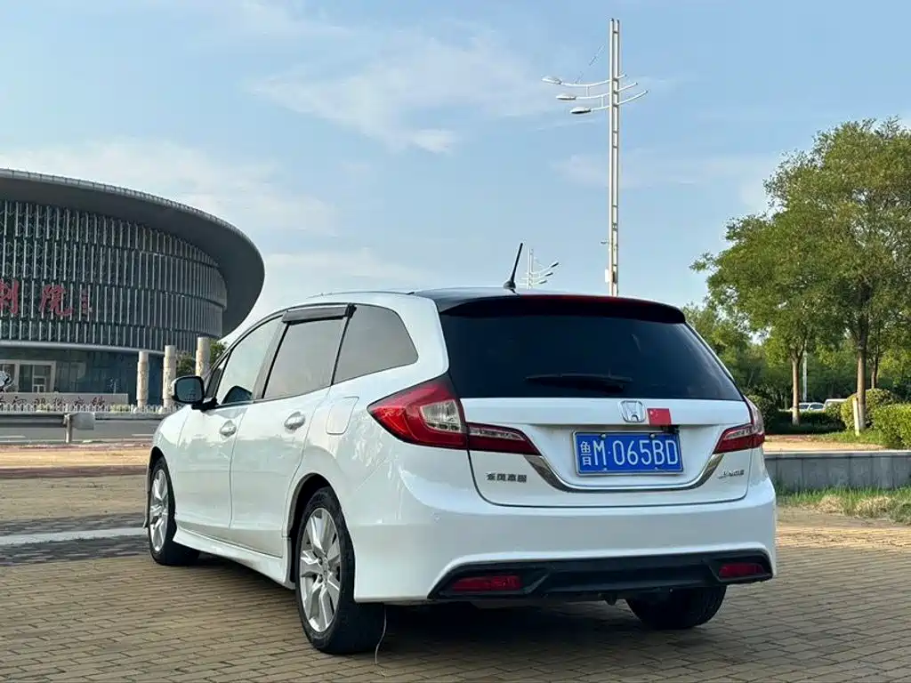 Honda Jade 2013 2013 1.8L Automatic Comfort Edition 5-seater