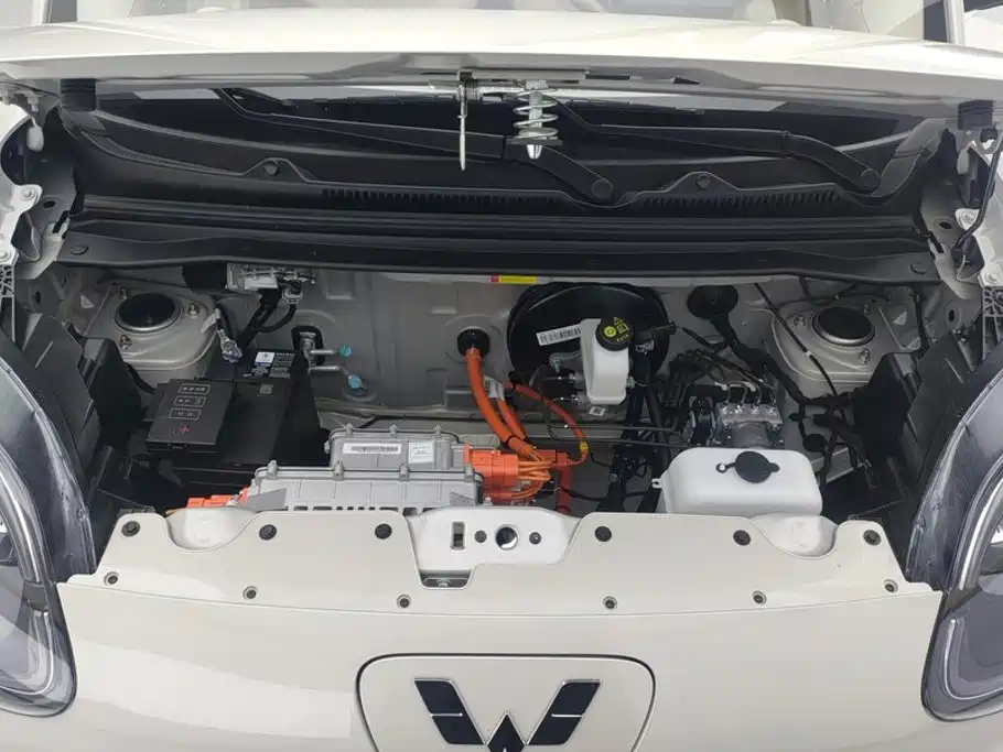 Wuling Motors Hongguang MINIEV 2026 2025 4-Door Advanced