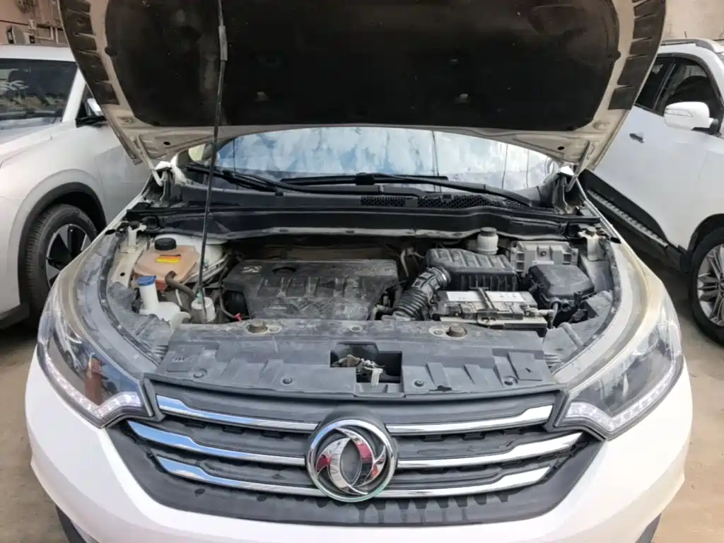 Dongfeng Aeolus Dongfeng Fengshen AX7 2015 2015 2.0L Automatic Smart Ease