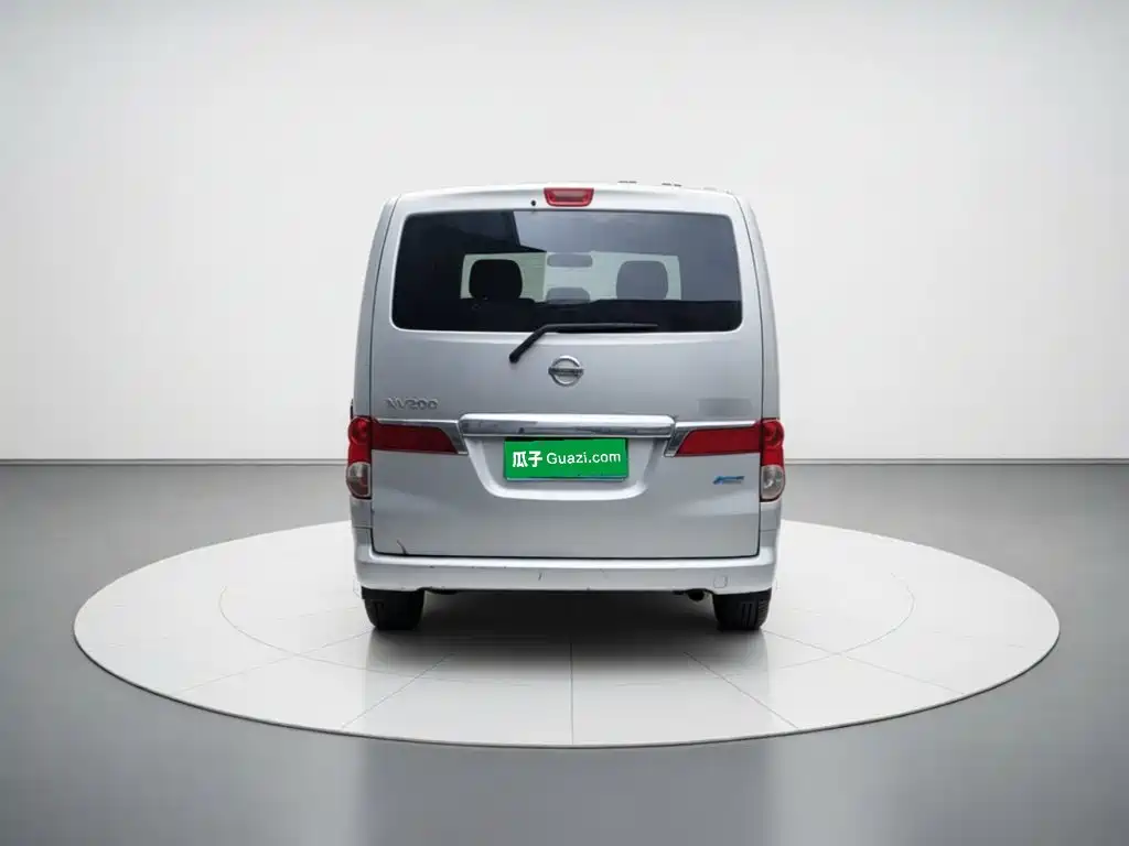 Nissan NV200 2014 2014 1.6L CVT Luxury (China IV)