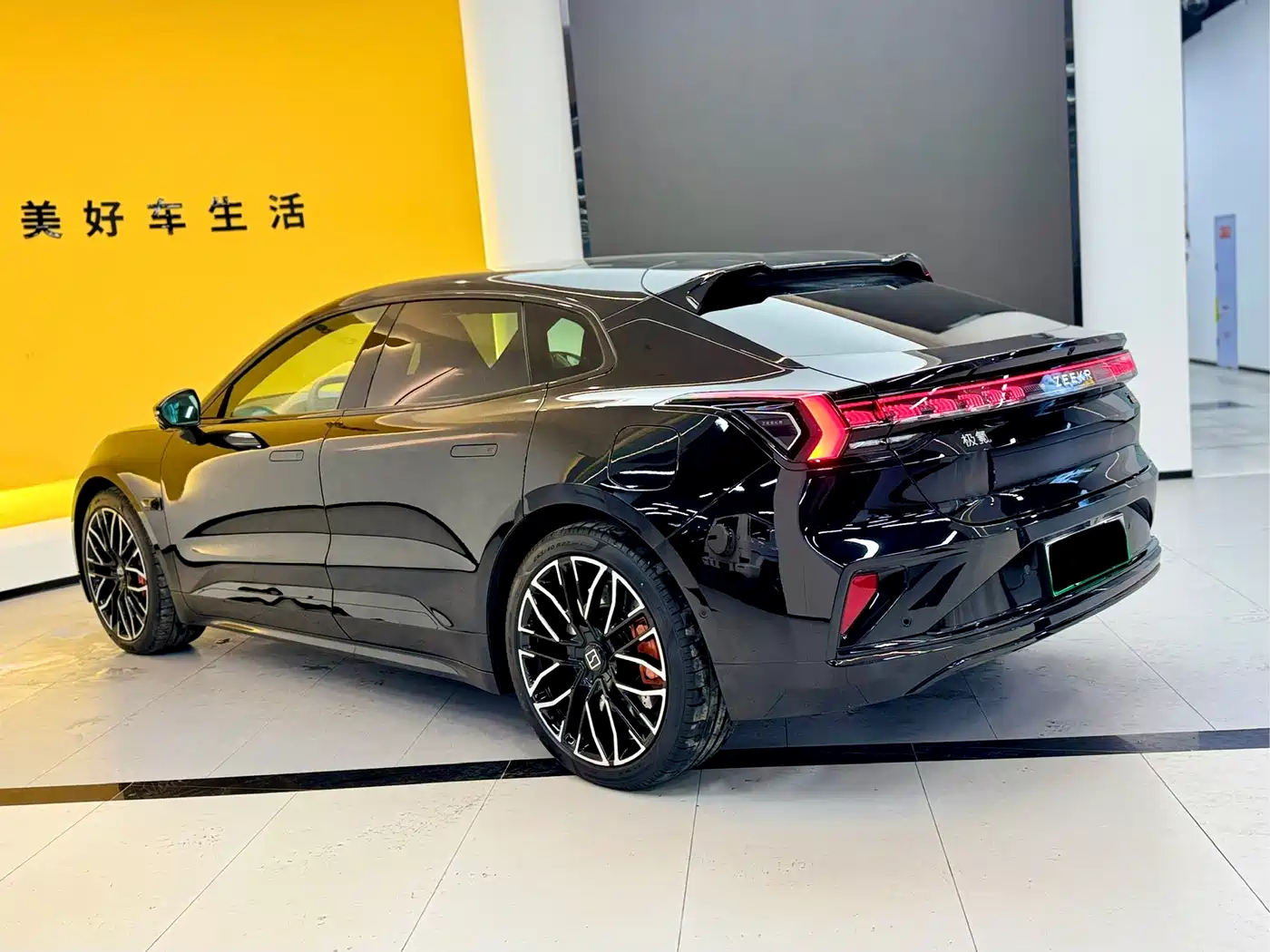 ZEEKR EXTREME KRYPTON 001