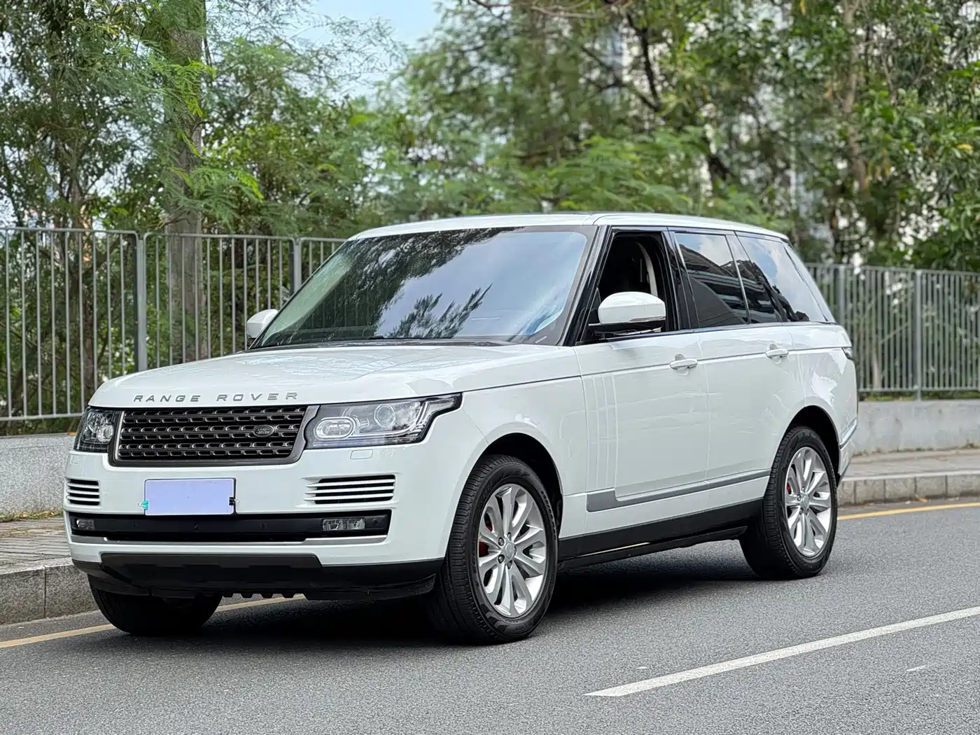 Land Rover Range Rover 2017 — пригон из Китая