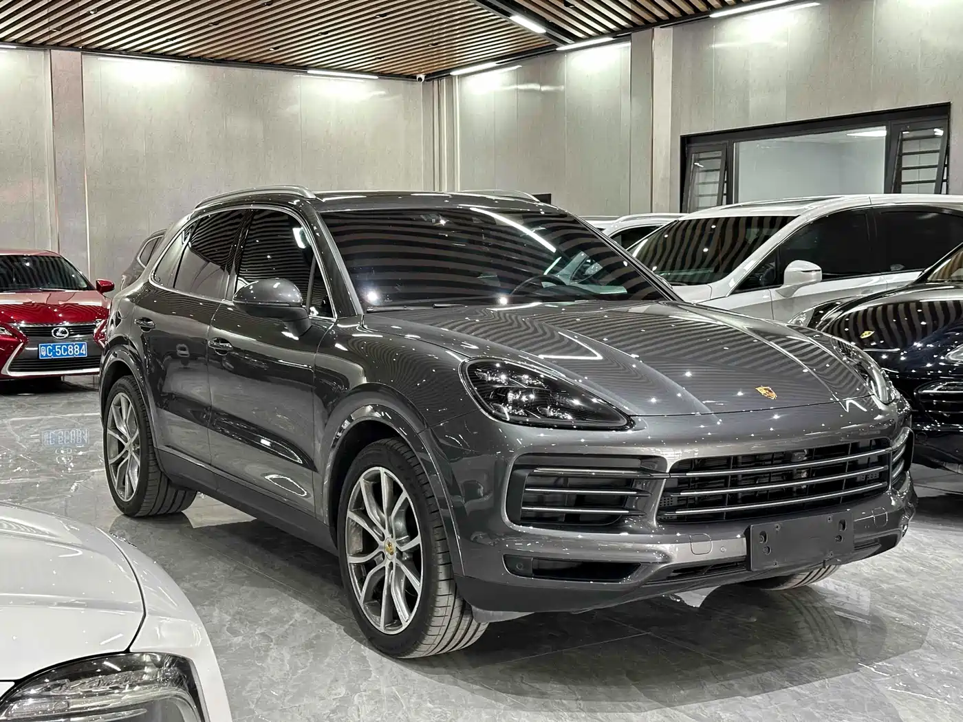 PORSCHE CAYENNE