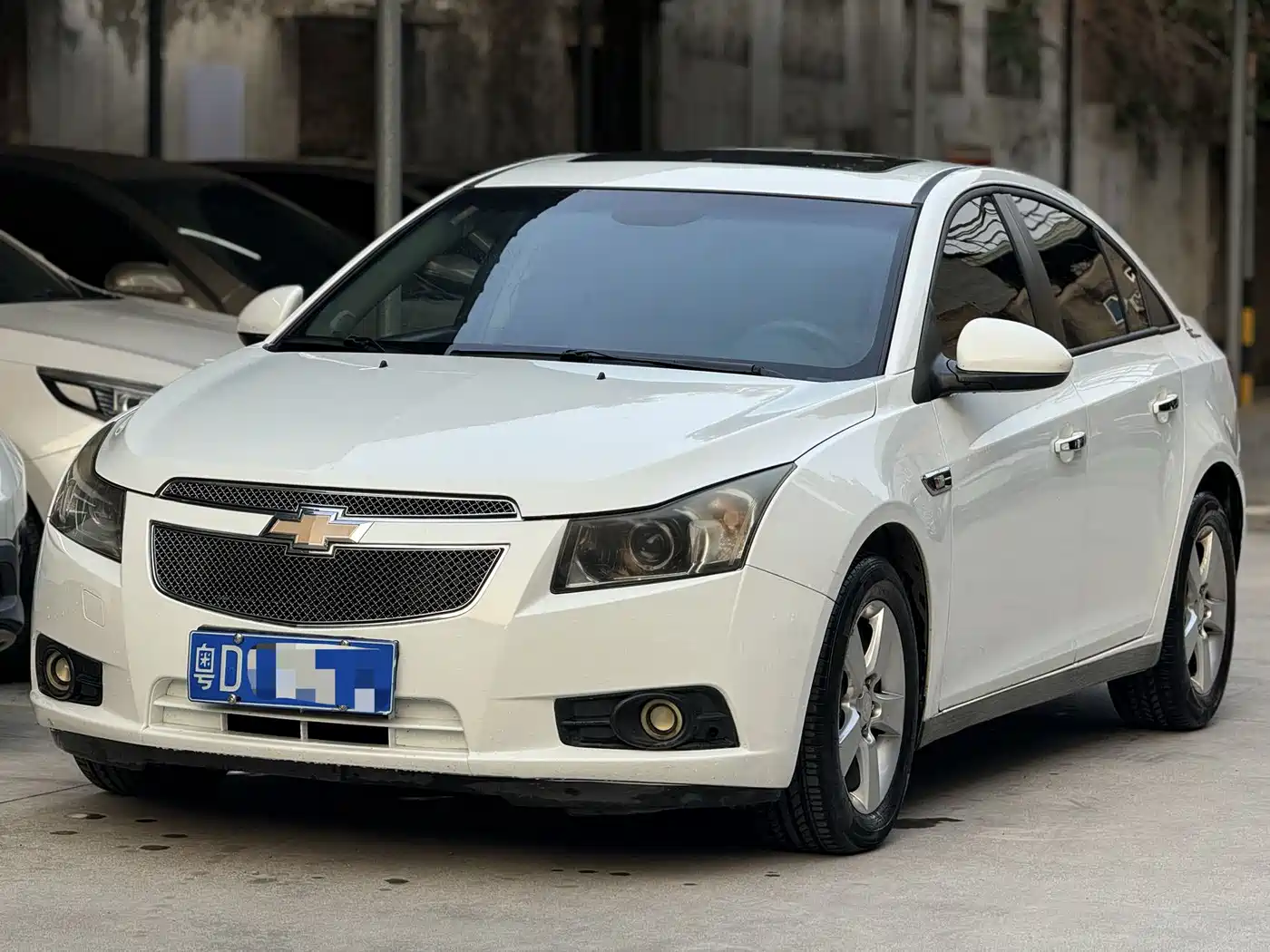 Chevrolet Cruze 2013 Model 1.8L SE AT