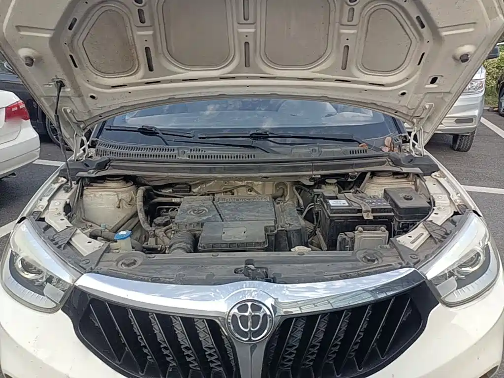 Zhonghua V3 2016 2015 1.5L Automatic Smart Edition