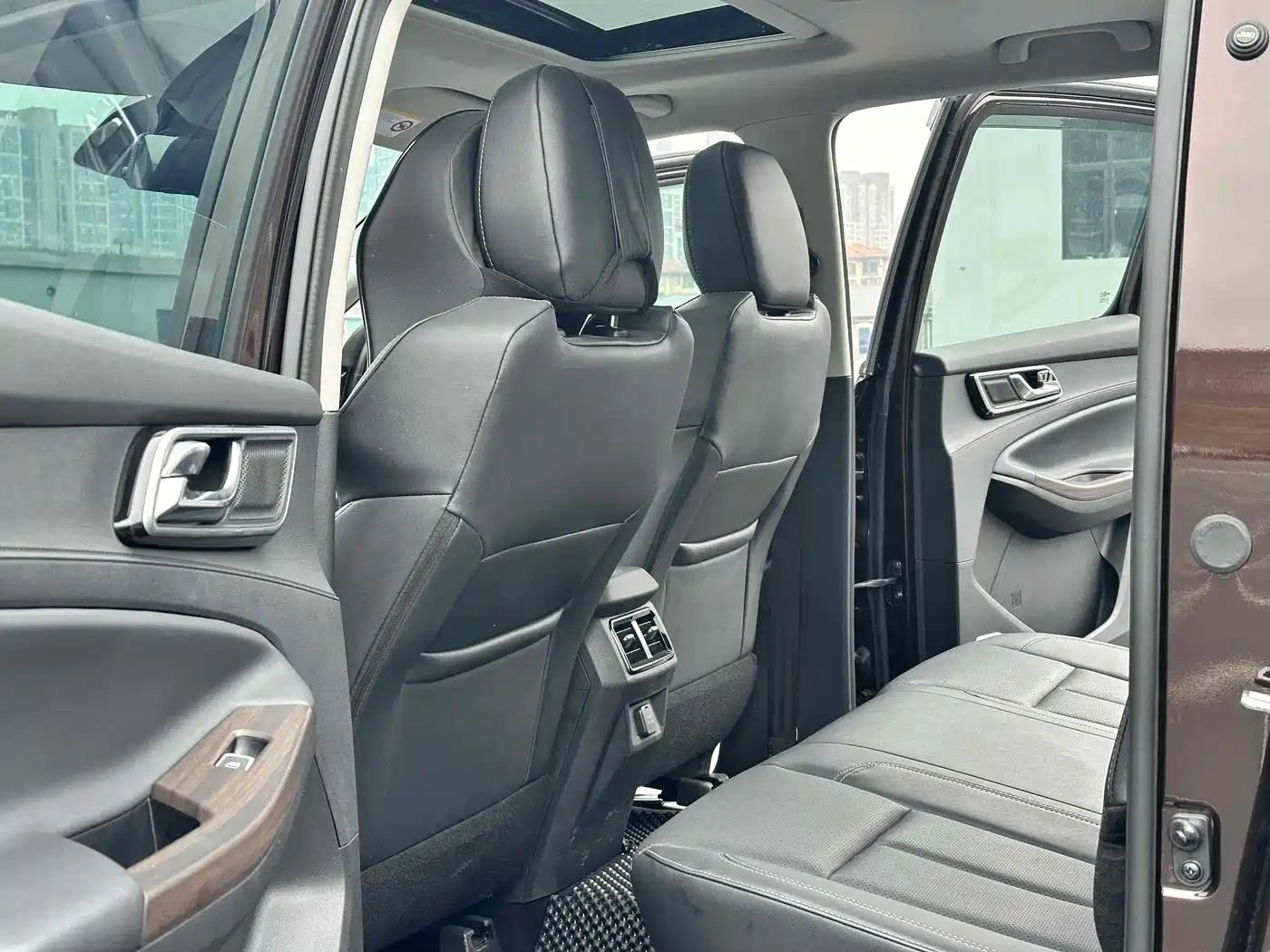 Jiangling Yuhu 9 2023 2022 2.0T Automatic Diesel 4WD Ultimate Edition