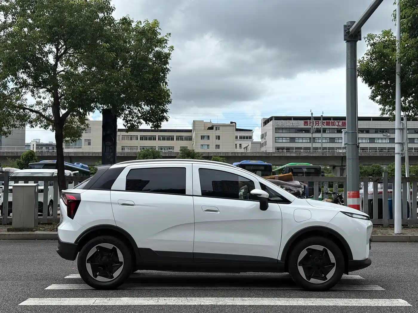 Geely Geometry E Firefly 2024 2024 Model 301km Starlight