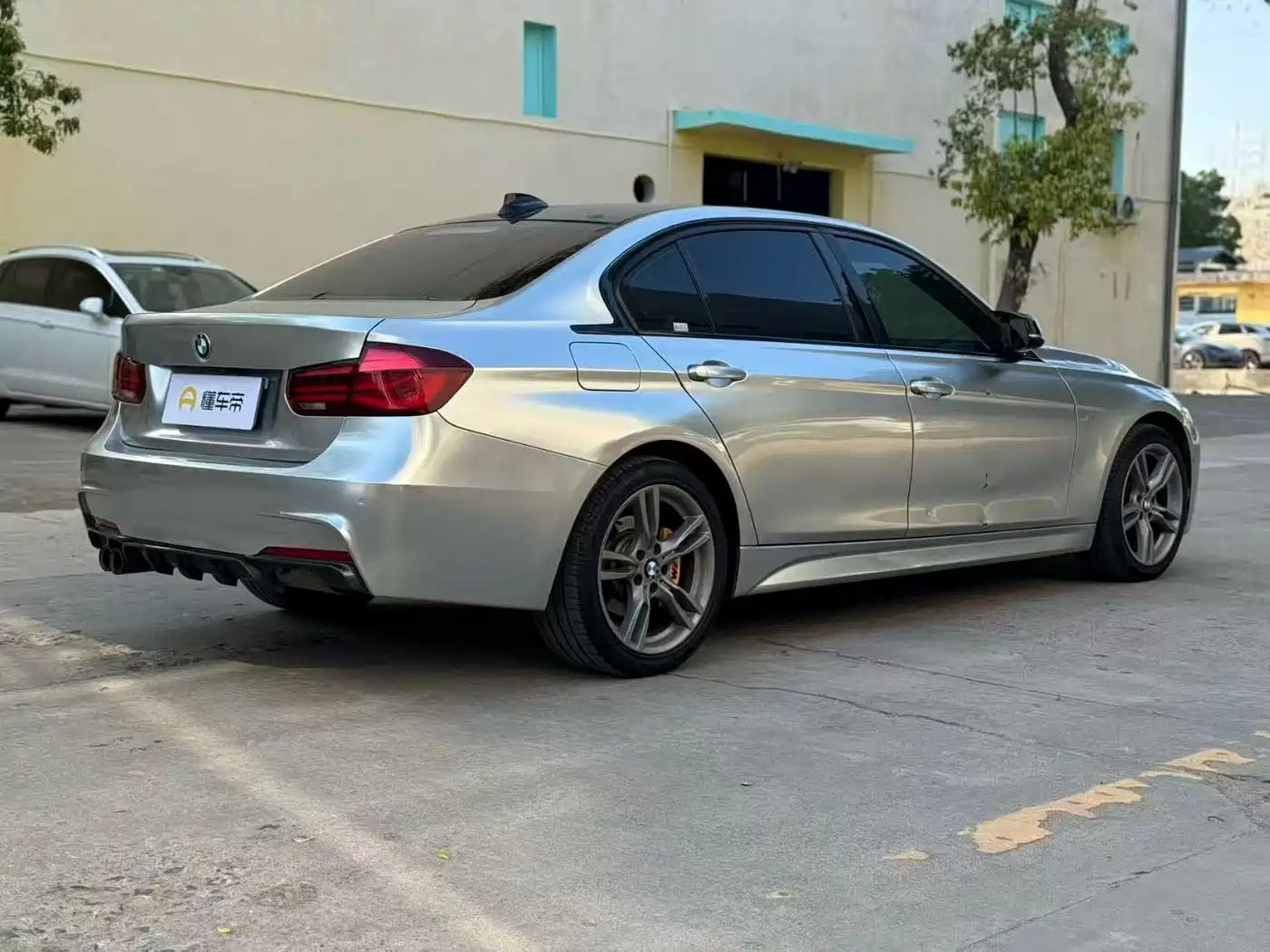 BMW 3 Series 2019 320Li M Sport Black Night Edition фото 4