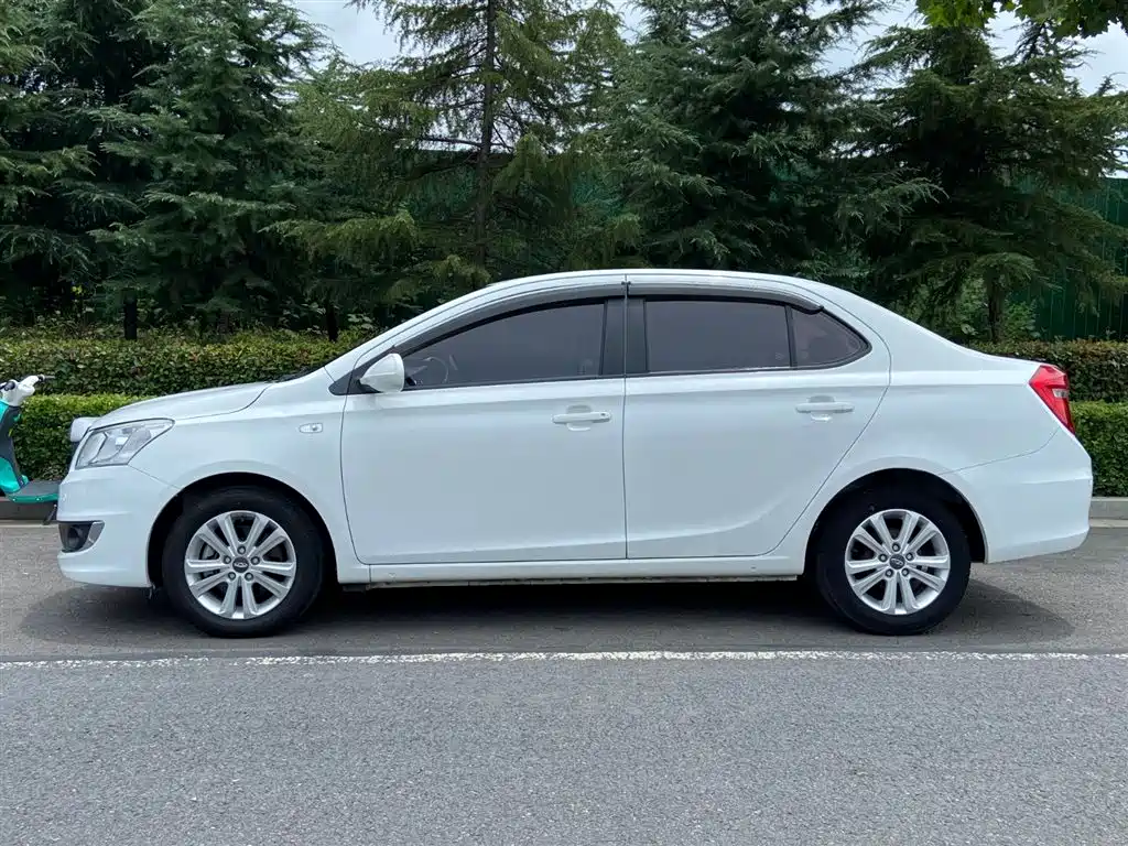 Chery E3 2015 2015 1.5L Manual Smart Edition