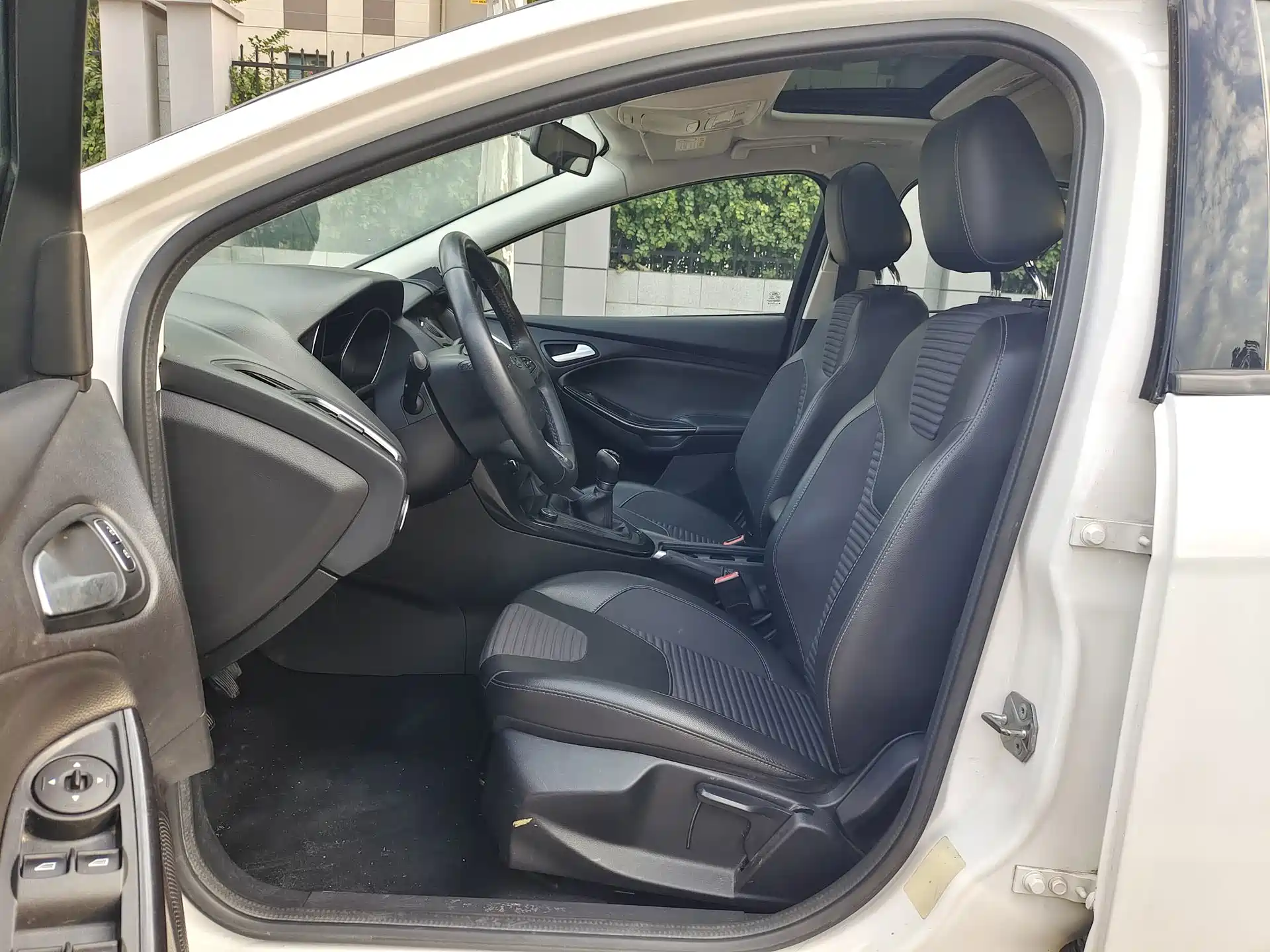 Фото 7 - Ford Focus