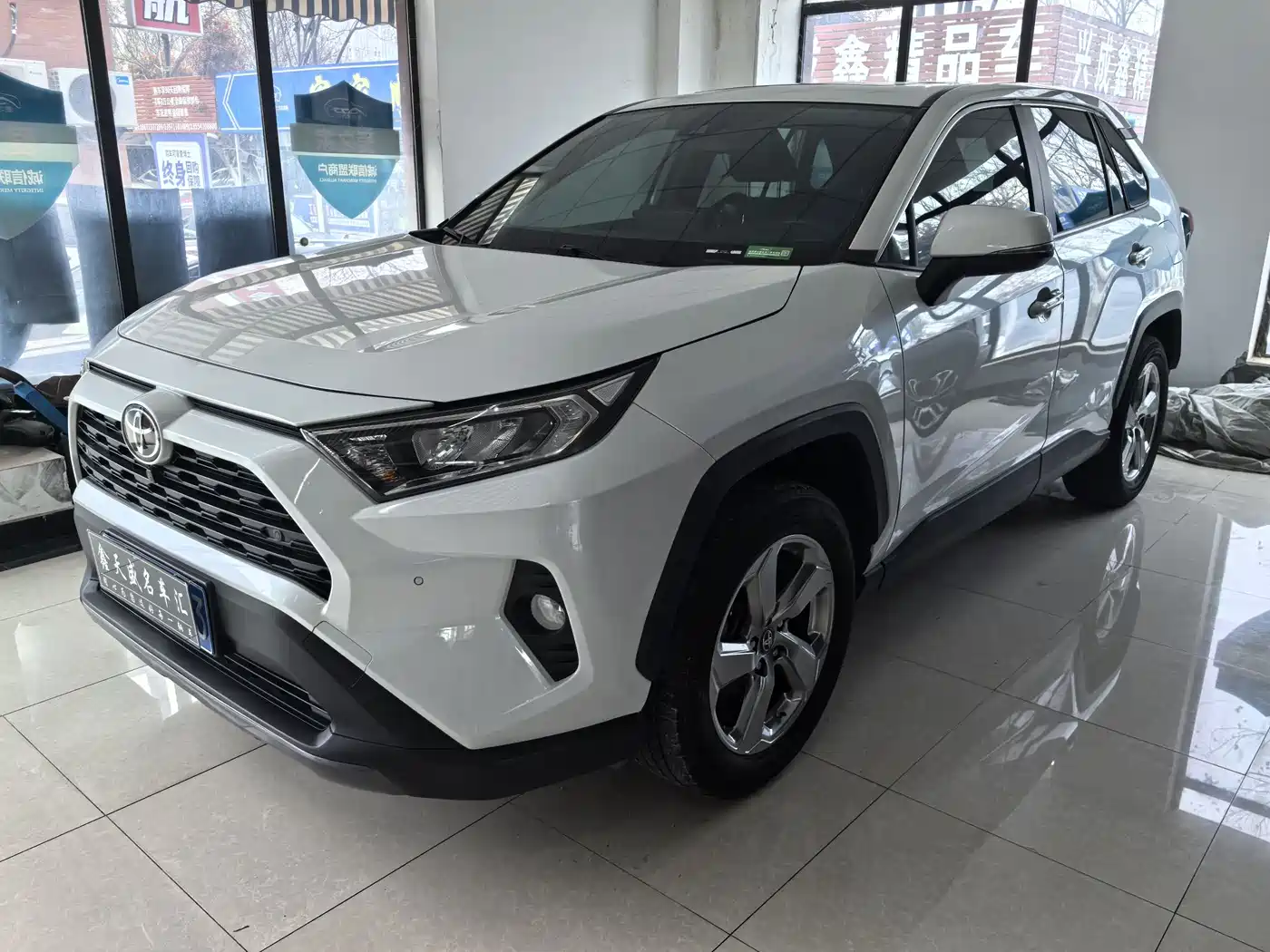 Toyota RAV4 Rongfang 2022 2.0L CVT 2WD Trend Plus Edition фото 2