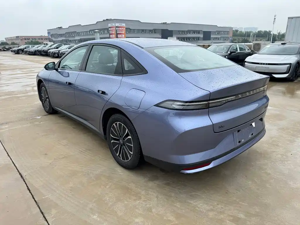 Nissan N6 2025 2025 Mid Configuration
