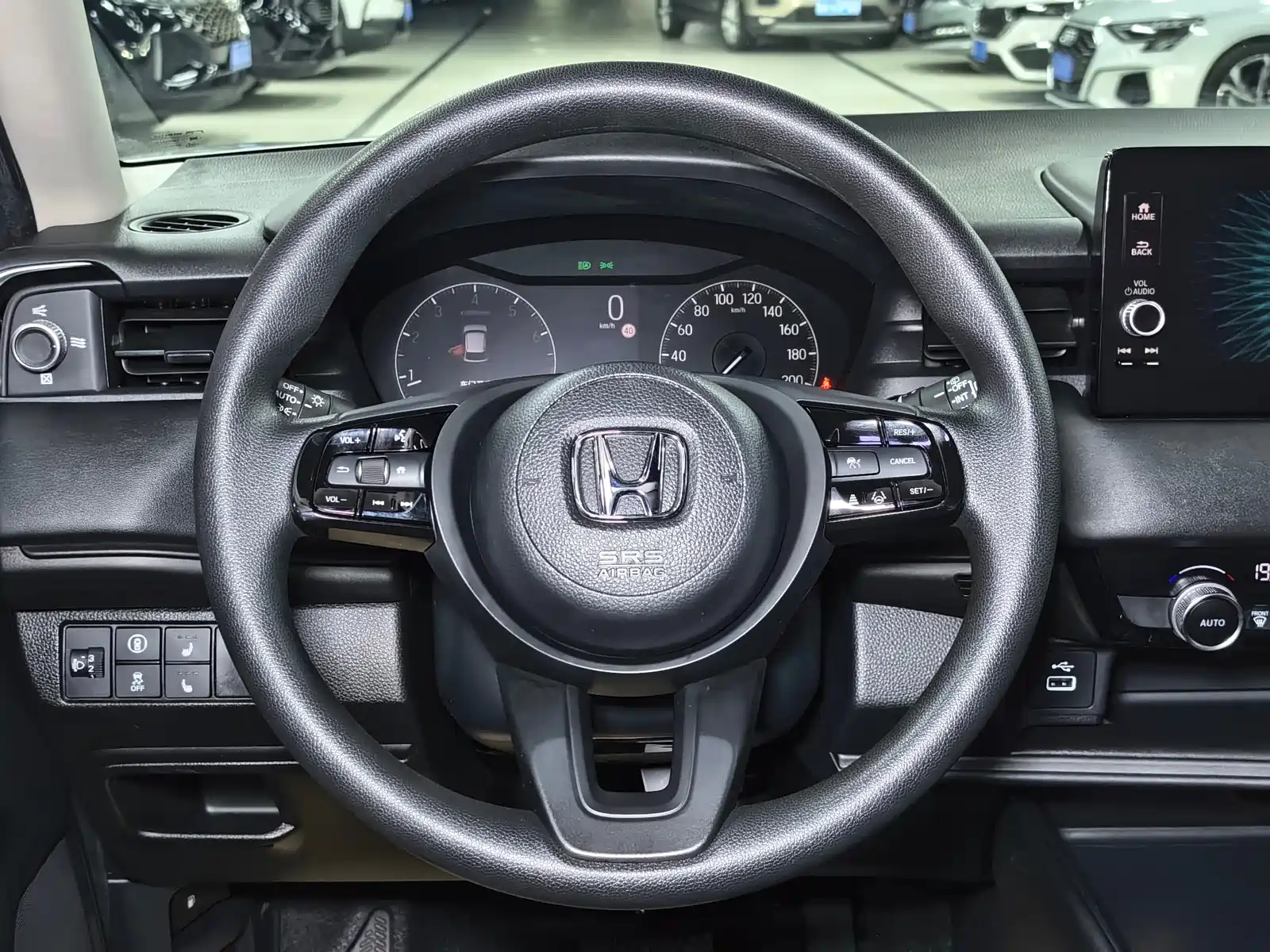 Photo 10 - Honda Vezel