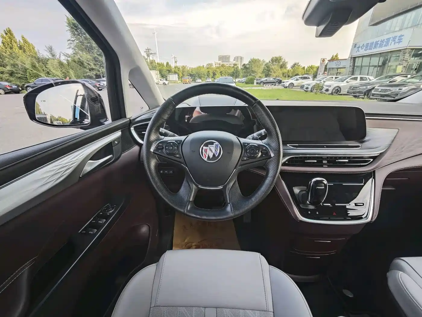 Фото 8 - Buick GL8