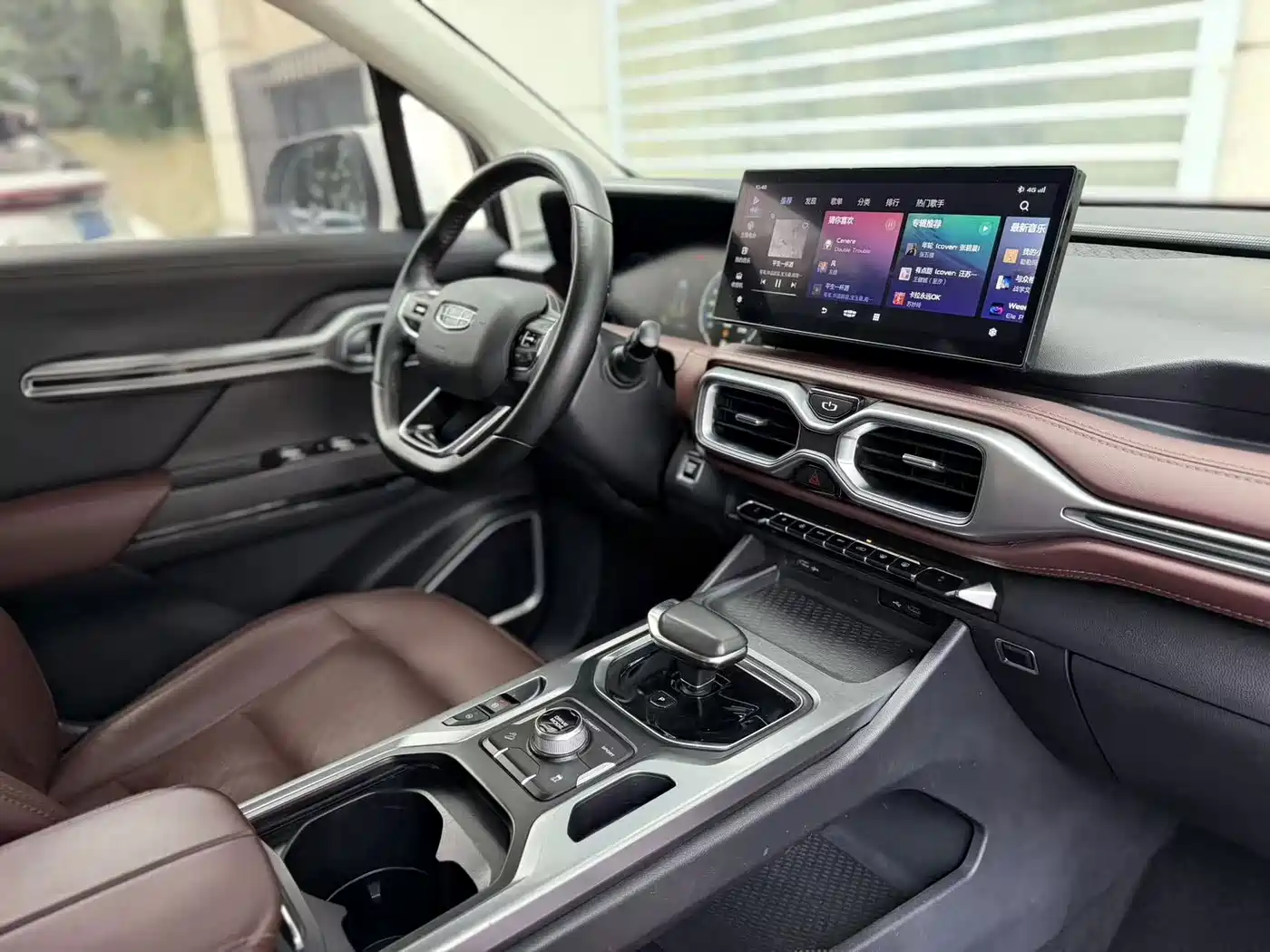 Geely Haoyue 2022 2022 1.8TD DCT Luxury 7-Seater