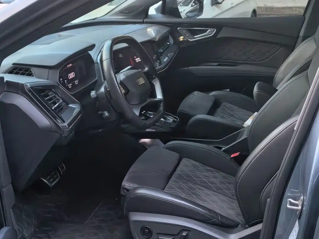 Audi Q4 e-tron 2023 2023 50 e-tron quattro Creation Enjoyment Edition