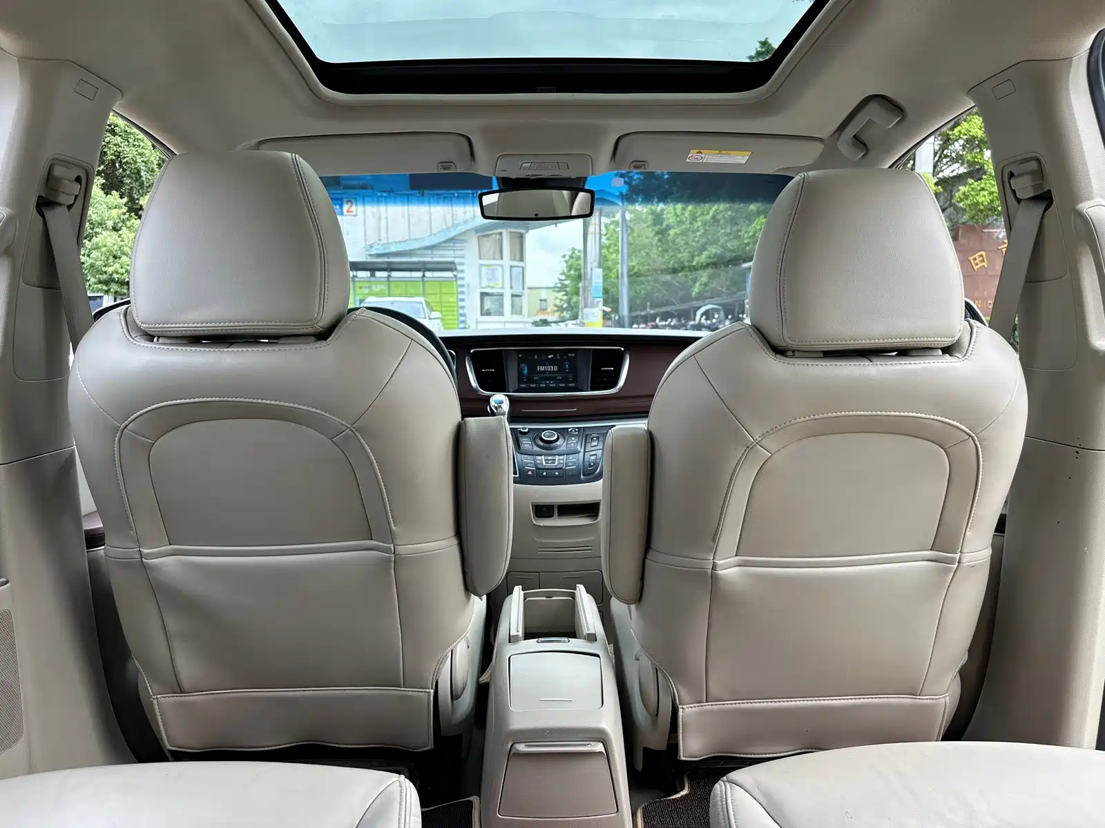 Фото 14 - Buick GL8