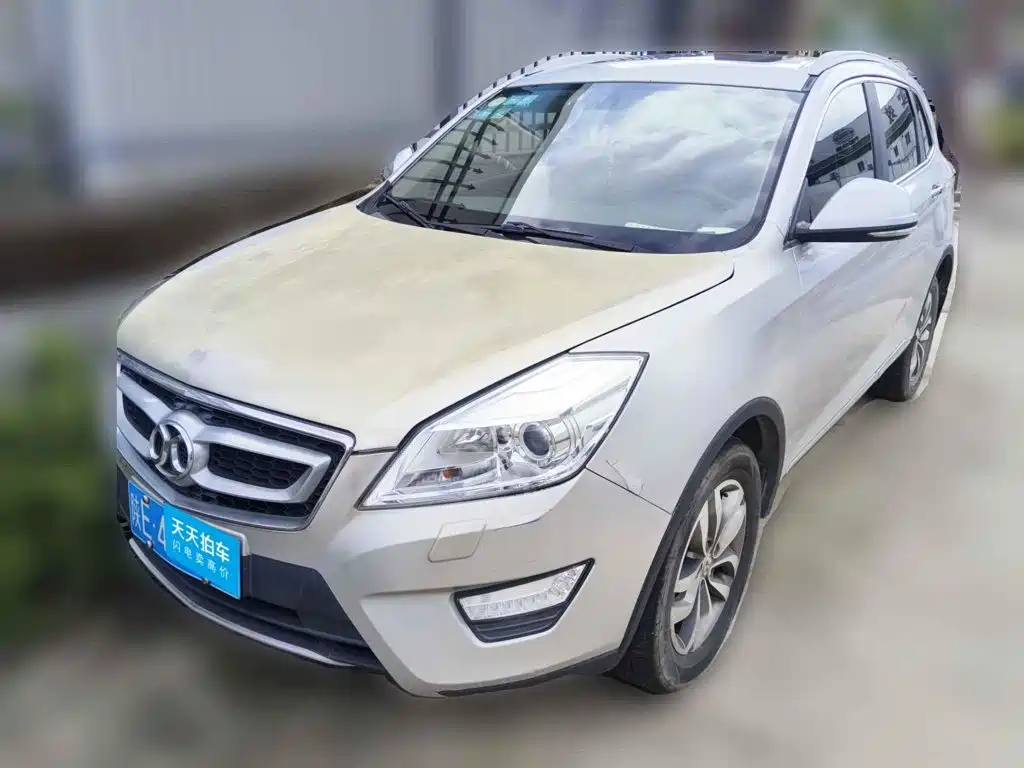 BAIC Senova X65 2015 2015 2.0T Manual Luxury