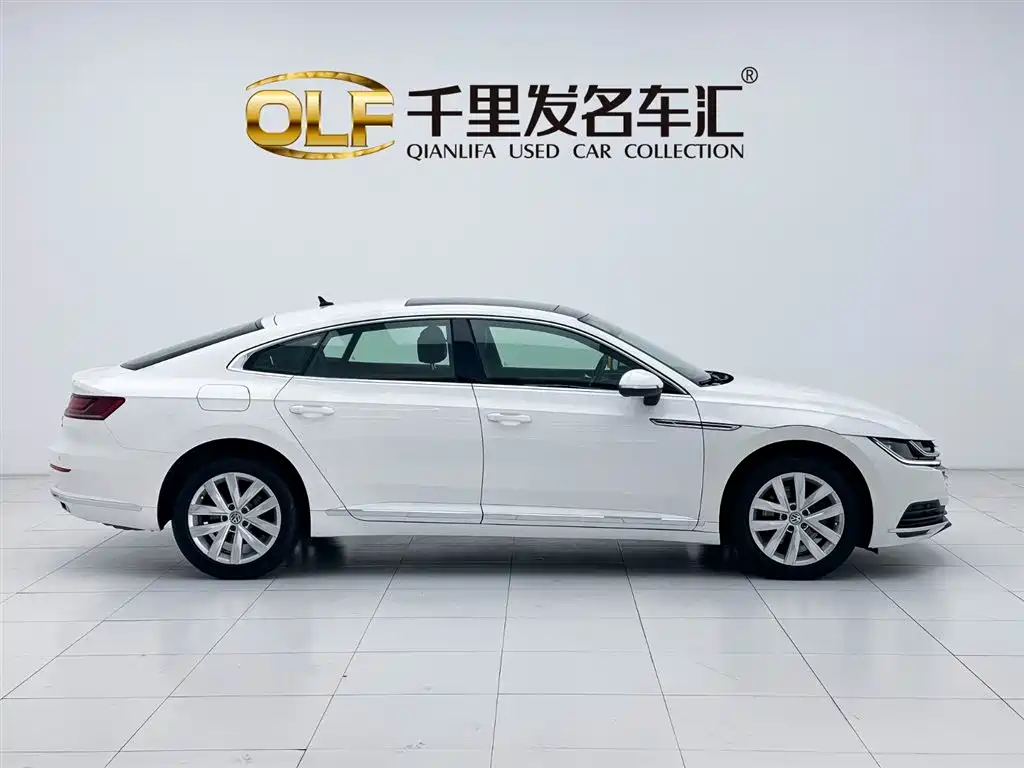Volkswagen FAW-Volkswagen CC 2019 330TSI Luxury Appearance (China V) фото 7