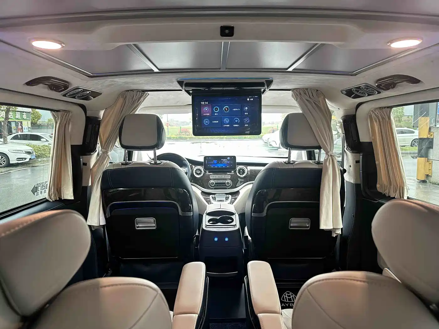 Mercedes-Benz Vito 2023 2.0T Business 7-Seater фото 15