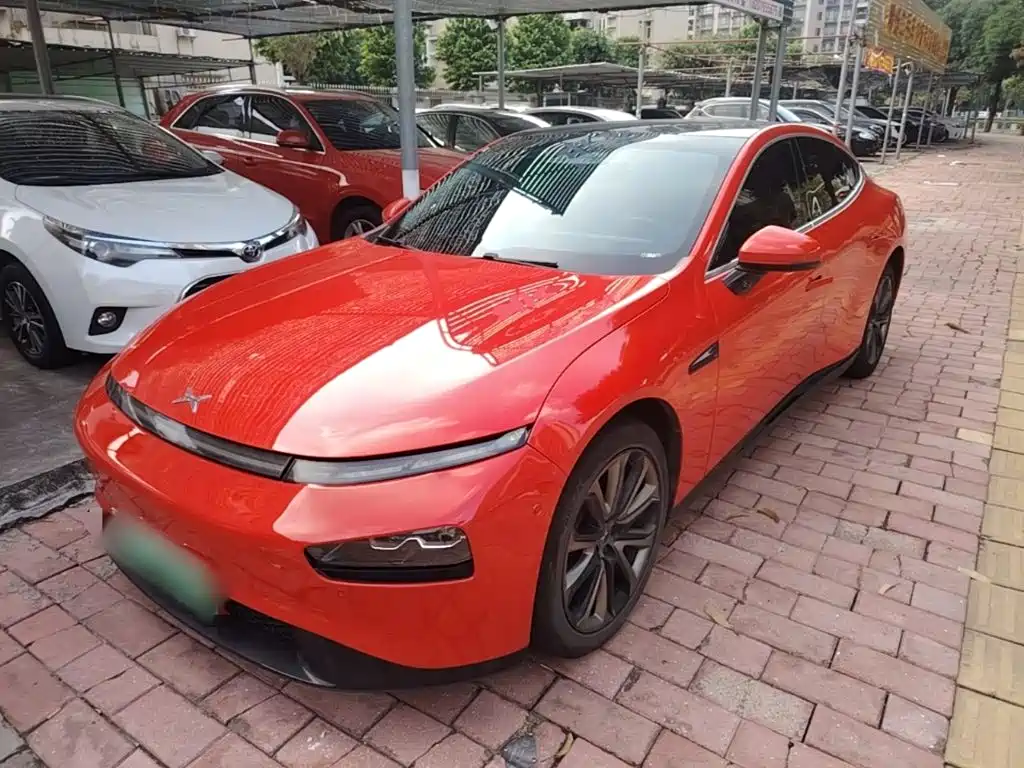 Фото 2 - XPeng P7