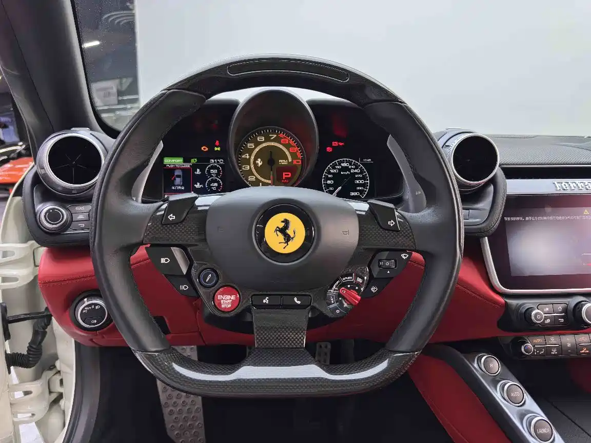 Ferrari GTC4Lusso 2019 2017 3.9T V8